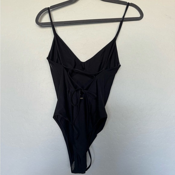 Maaji Blackjack Celine Underwire One-Piece Swimsuit size medium New - Picture 5 of 12
